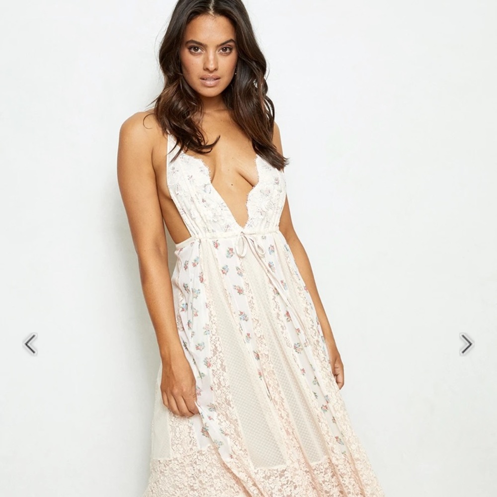 We are HAH I’ll take you farrer dress xs